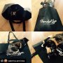 Heb jij al zo'n leuk tasje meegenomen uit de gym? 😻#Repost @sabrina.annicka with @repostapp.
・・・
DonutElla Loves Vondelgym as much as I do 😻this Vondelgym bag goes through the whole livingroom 😹 #DonutElla #Donut #catlove #catinbag #cats #crazycat #catplaying