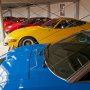 【魔方陣スーパーカーミュージアム2017】展示スペースの都合なのでしょうが半分くらいのクルマがガレージのような場所に置かれているのが残念です・・・ 