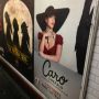 De Parijse metrostations hangen vol met @caroemerald. Trotse Hollanders!