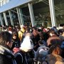 【東京オートサロン2016】まずは朝、8時前に待機列に並ぶ 開場は9時なんだがすでにこの人出ｗｗｗｗｗｗｗ