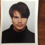 Mocht ik ooit een bizarre misdaad begaan, dan kunnen ze deze pasfoto bij de nieuwsberichten plaatsen, en kalmpjes van gedachten wisselen over de vraag waarom niemand dat toch ooit zag aankomen. #tbt #mansonmugshot