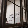 Bij Eyeworks hoef je de voorjaarspresentatie niet af te wachten. De nieuwe programma's hangen gewoon voor 't raam!