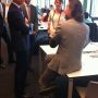 Minister Kamp in gesprek met @patrickdezeeuw en het team van @iLost_news bij @sbootcamp Ams