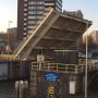 Voor de Boerengatbrug is het nog winter: die weigert om dicht te gaan. Maasboulevard mijden is het devies #rotterdam