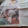 Cool, Jimi met z'n supermooie Woodstock outfit in het NRC van vandaag.