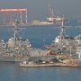 【YOKOSUKA軍港めぐり】ここからは集結している米軍のイージス艦も見えます 今日は気温が高かった事もあって遠くの空が霞んでいました