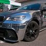 【大洗あんこう祭り】今年も会場に鎮座していたBMW X6 著作権処理されたデータを使用しラッピングされたガルパン公式痛車に認定されているクルマらしい その出で立ちは装甲車みたいですｗ