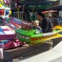   Met oma in de funny flight #cs #kermis #deventer