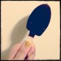 謎の表情を浮かべるアイスクリーム氏。 #ア報