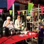 Voorgerecht: pindasoep of paprikasoep. @modestraat