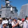 【横浜開港祭 護衛艦たかなみ一般公開】午前中よりも更にカオス感が極まったデッキ上ｗｗｗｗｗ 人多すぎぃぃぃぃぃいいい！！！ 