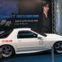 【東京オートサロン2016】新劇場版第3部の宣伝をするためか拓海の86と高橋涼介のFCの2台が展示