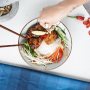 Asian Persuasion: een heerlijk gerecht van kip, noodles en ook nog eens bomvol vitamines! Vraag ernaar bij de meiden achter de balie. Eet smakelijk! @fitfoods.nl #asiankitchen #fitfoods #wereldkeuken