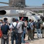 【横須賀YYのりものフェスタ2017】地上展示されているSH-60J 内部を見学するのにも並ばねばならんとは...ｗ 