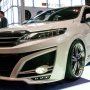 【東京オートサロン2017】カスタムカーあるある 車高の高さからくる見晴らしの良さがSUVの美点なのに何故か車高を下げてワゴン風にしたがるｗｗｗ 