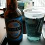 青いビールを呑んだ