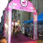 Kasia Niewiadoma's start of the 2km prologue. #RaboLiv @GiroRosa