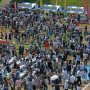 【自衛隊グリーンフェスタ2016】全国餃子祭り、ちょっと人口密度高すぎじゃないっすかねｗ (ﾟ∀ﾟ; ｱｾｱｾ