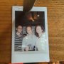 Can I take your mini Polaroid? Sure...
#stuffwhenitrainscatsanddogs #shakeitlike #aboutlastweekend