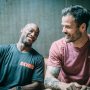 Dit is Akwasi. Hij is slechthorend. Veel bedrijven geven hem daarom geen kans. Maar Akwasi wil graag werken. Nu is hij bezig met een opleiding als Personal Trainer. Bij @vondelgym geeft hij al trainingen voor slechthorenden. En nu komt hij stage lopen als trainer. Erg trots op hem. En blij dat hij zijn talenten bij ons komt ontwikkelen. Een mooi mens, in veel opzichten. 
Foto: Guido Holtman
Akwasi = @deafcrossfit_